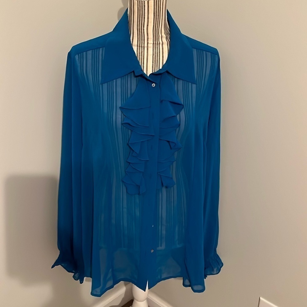 Twiggy London XLarge Front Ruffle Blouse